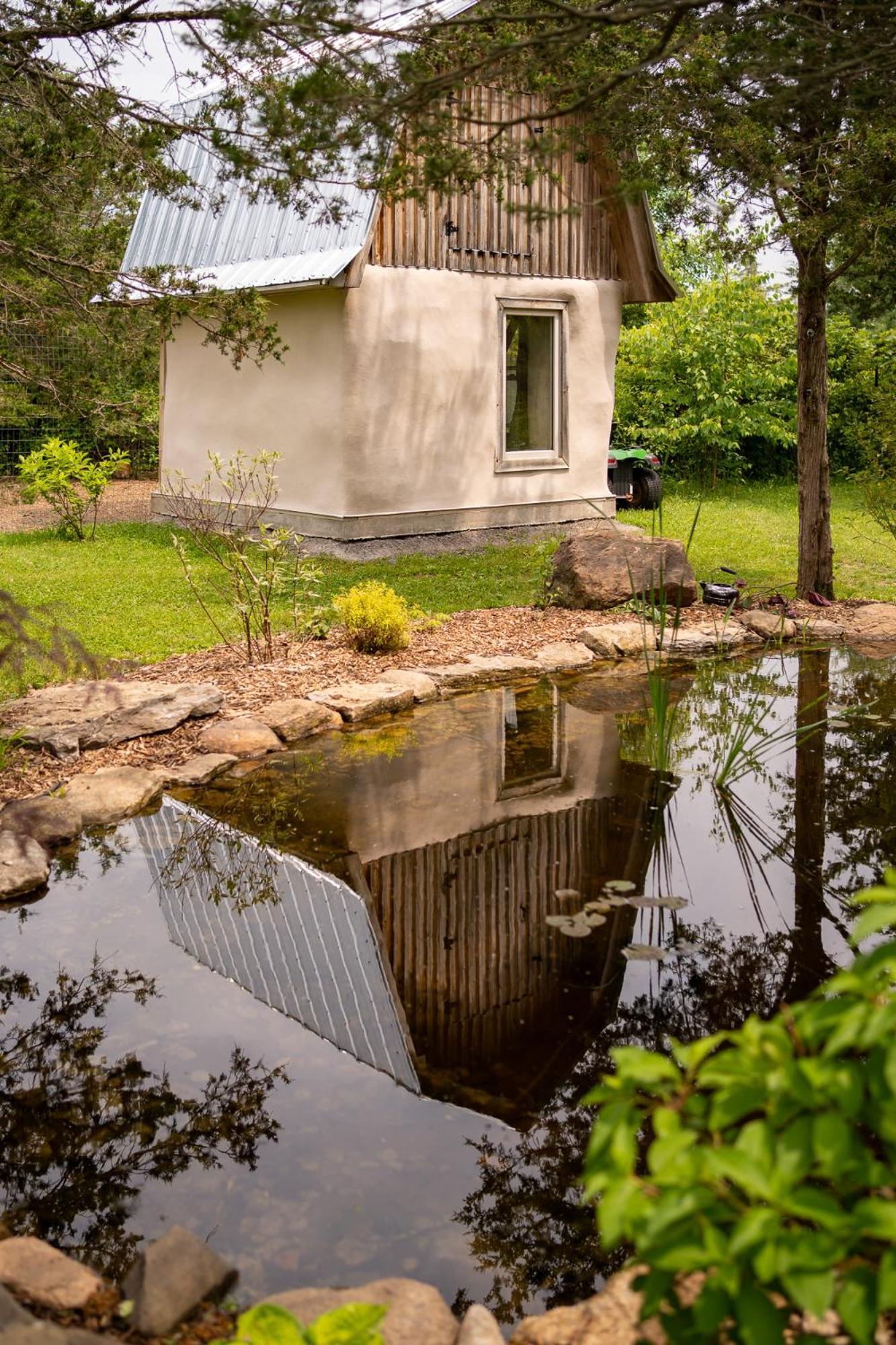 Owl'S Nest Suites Carrying Place Esterno foto