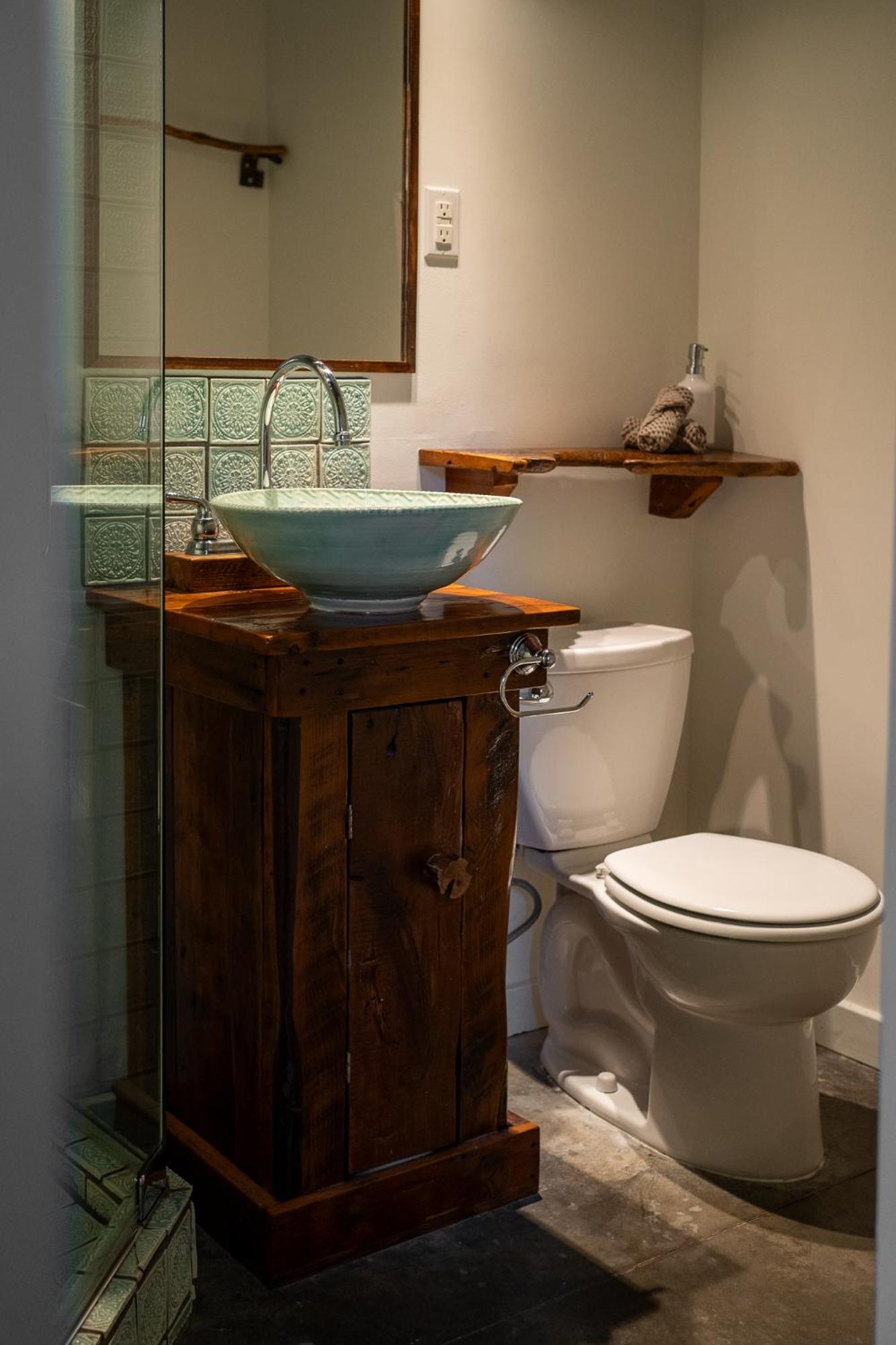 Owl'S Nest Suites Carrying Place Esterno foto