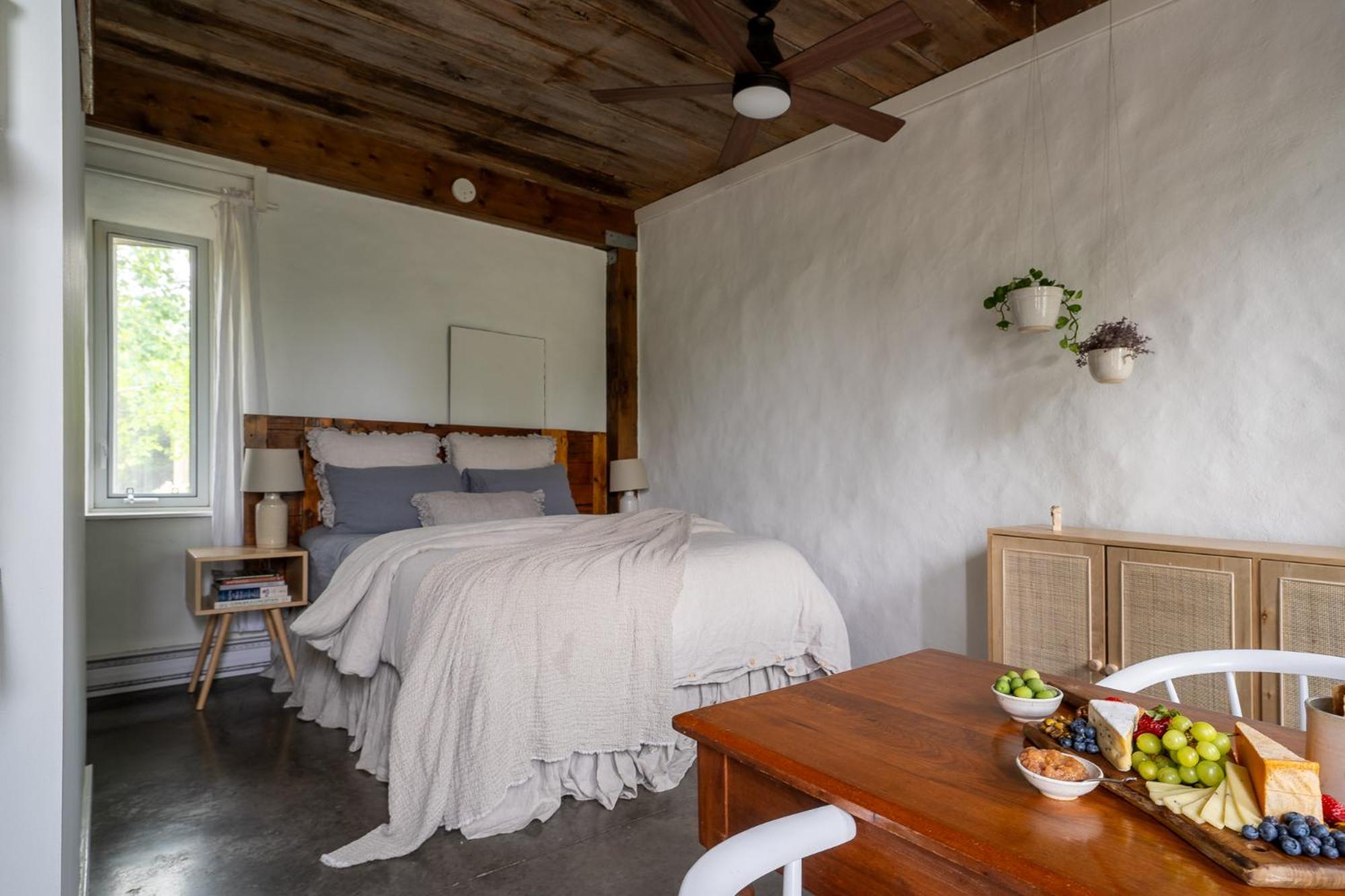 Owl'S Nest Suites Carrying Place Esterno foto