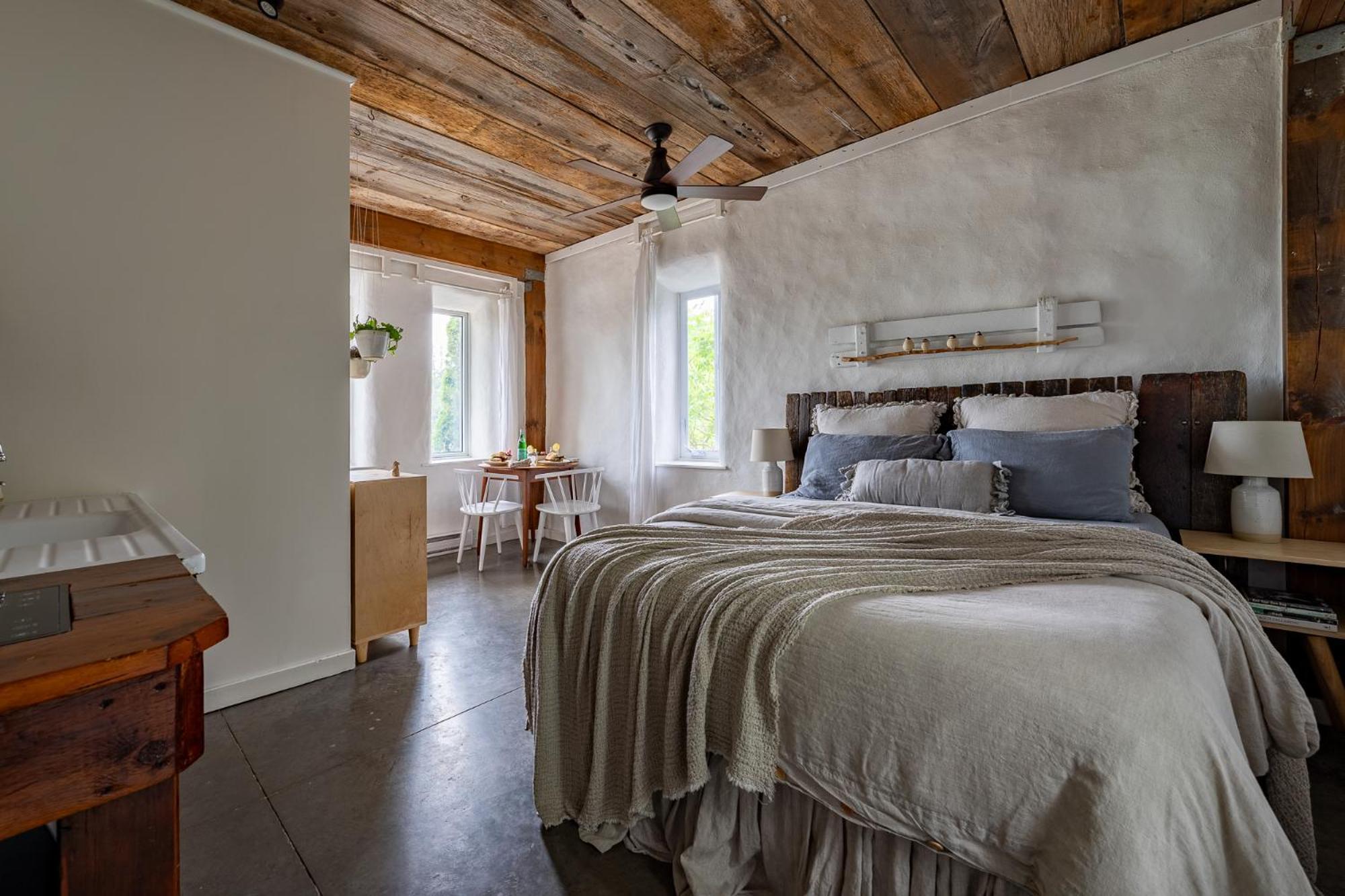 Owl'S Nest Suites Carrying Place Esterno foto